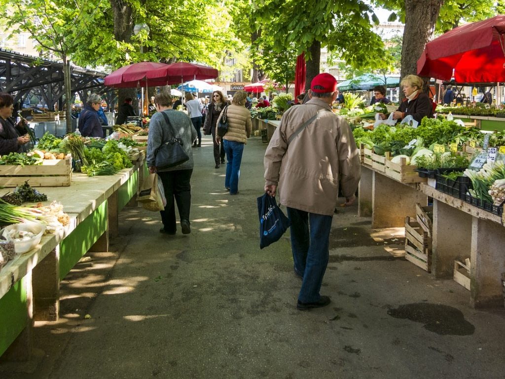 market, vegetable market, farmers local market